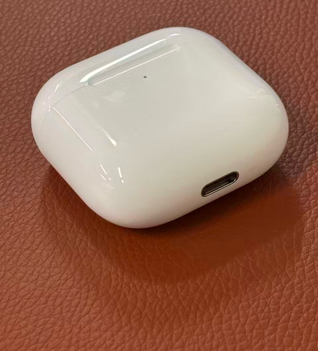 Headphone flip cover sound