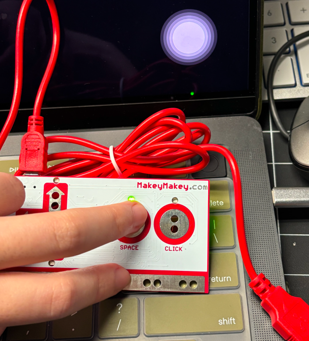 Visual effects controlled by using MakeyMakey.