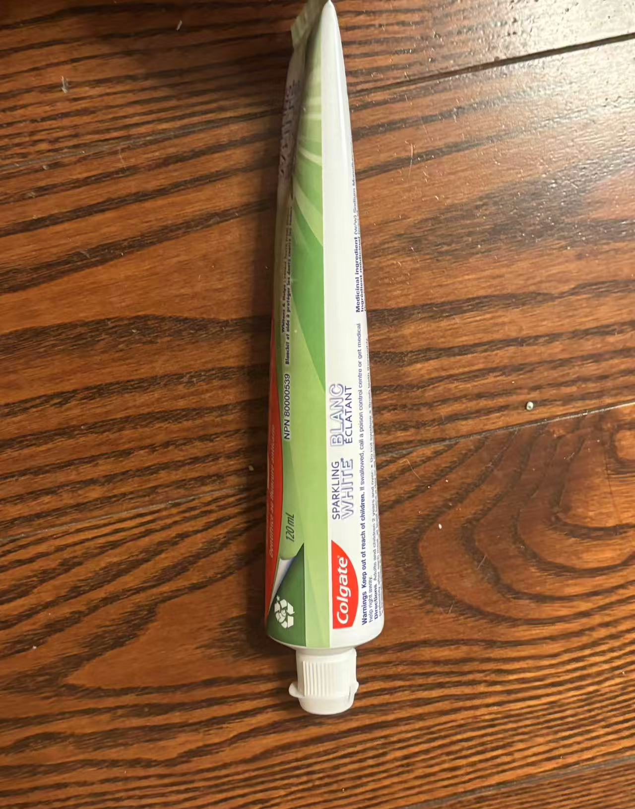This is the front view of the toothpaste.